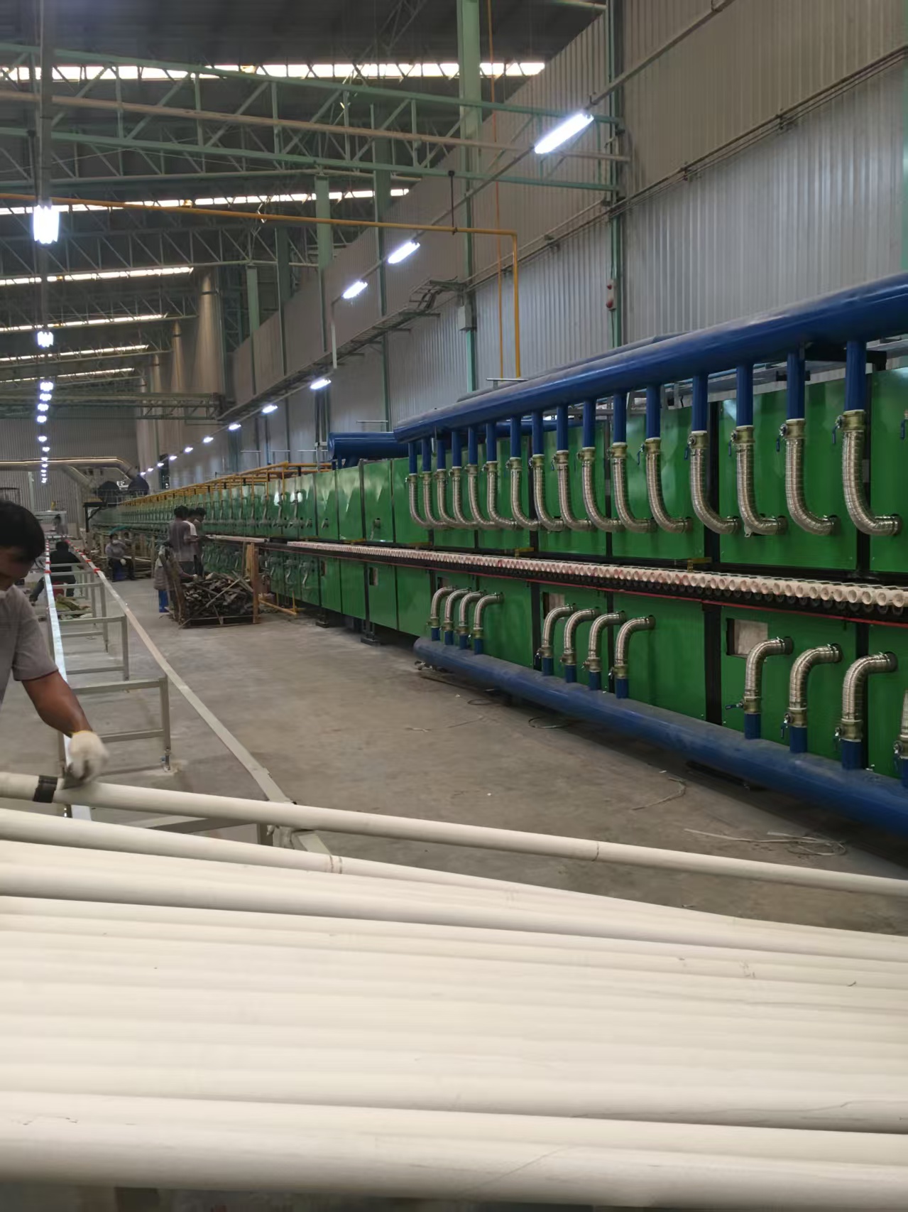 严守质量标准，创建优质工程，树立企业形象