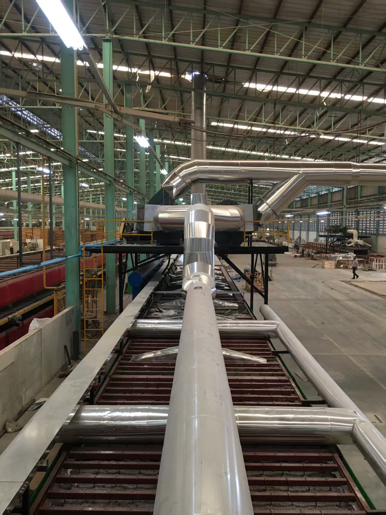 严守质量标准，创建优质工程，树立企业形象