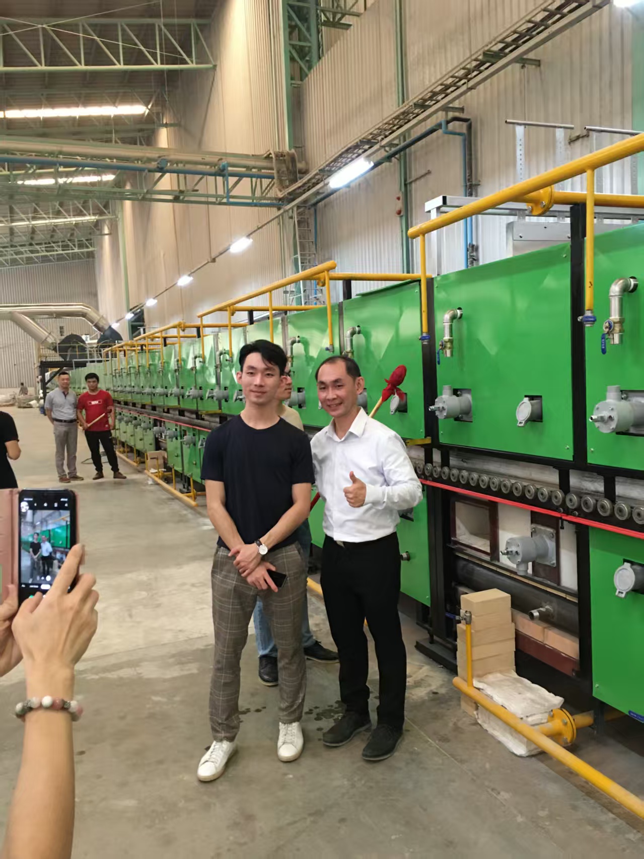 严守质量标准，创建优质工程，树立企业形象