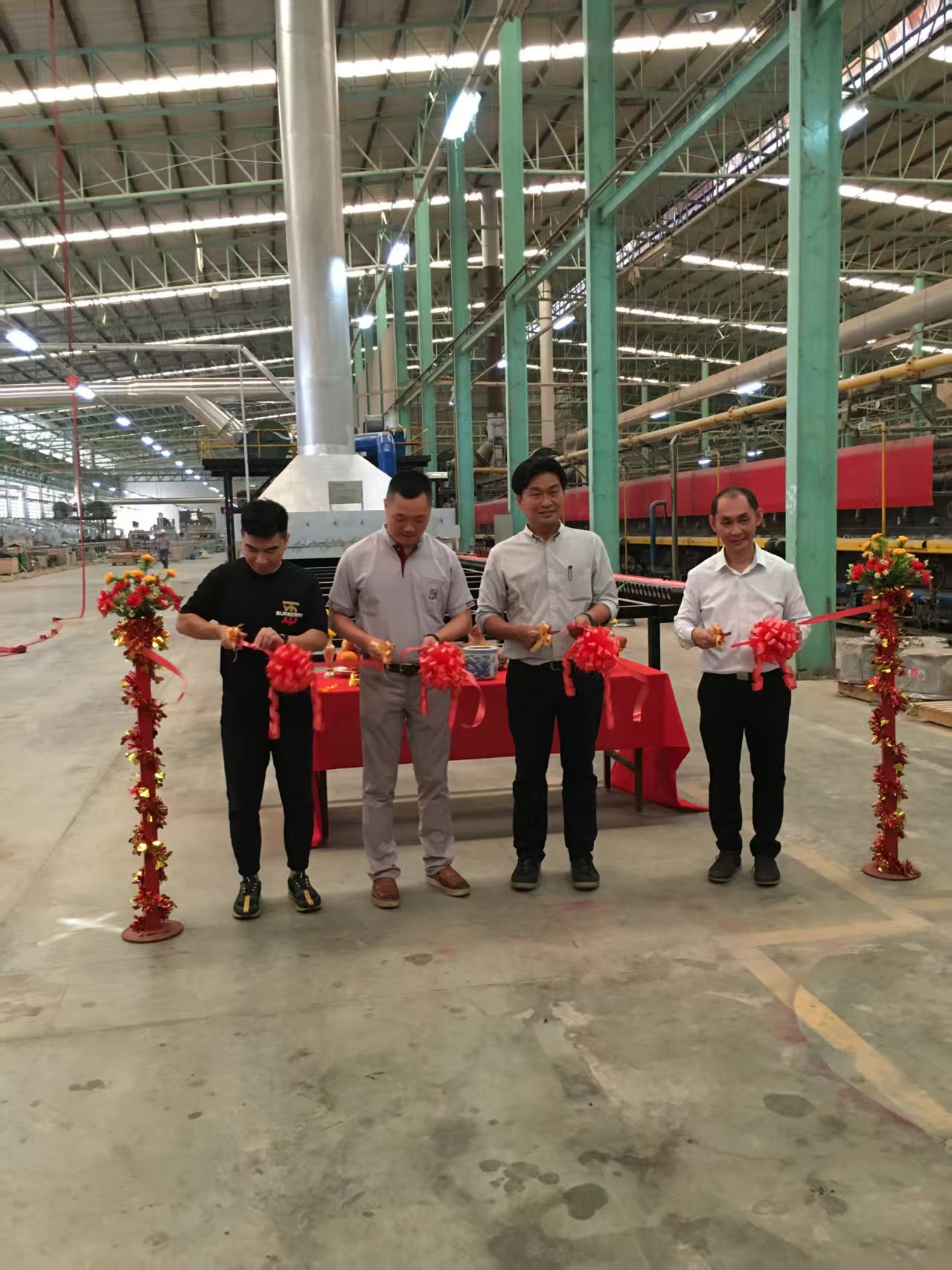 严守质量标准，创建优质工程，树立企业形象